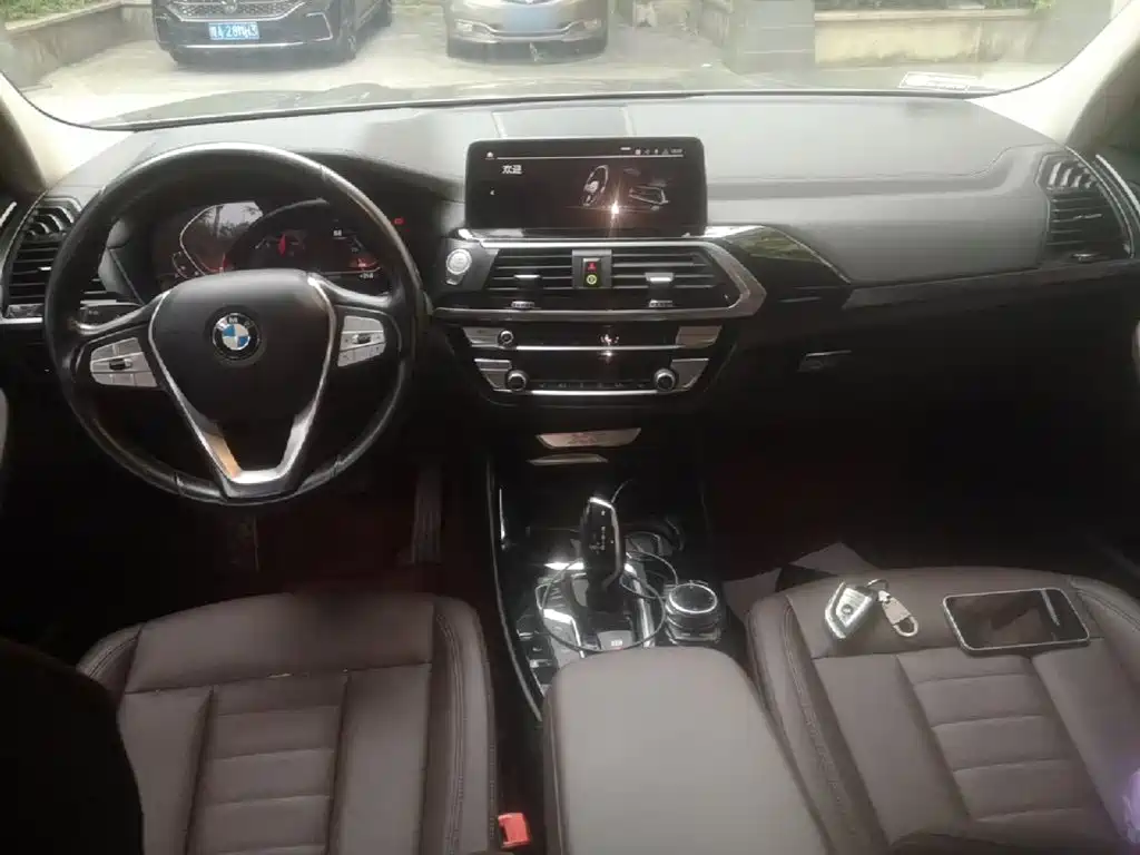 BMW X3 — миниатюра 10