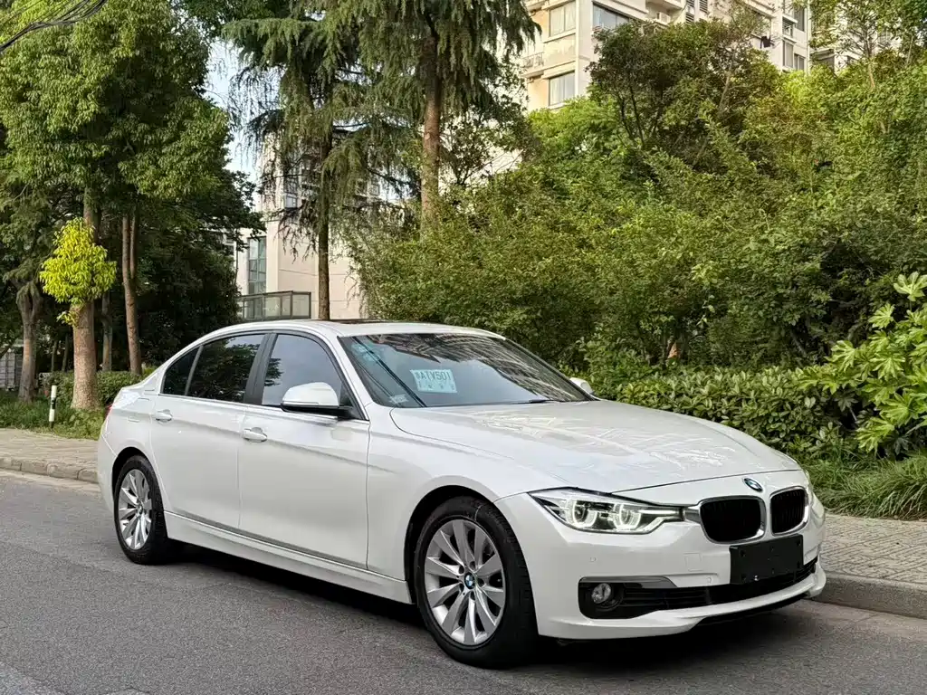 BMW 3 Series — миниатюра 3