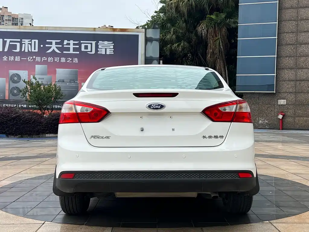 Ford Focus 2012 1.6L AT Comfort