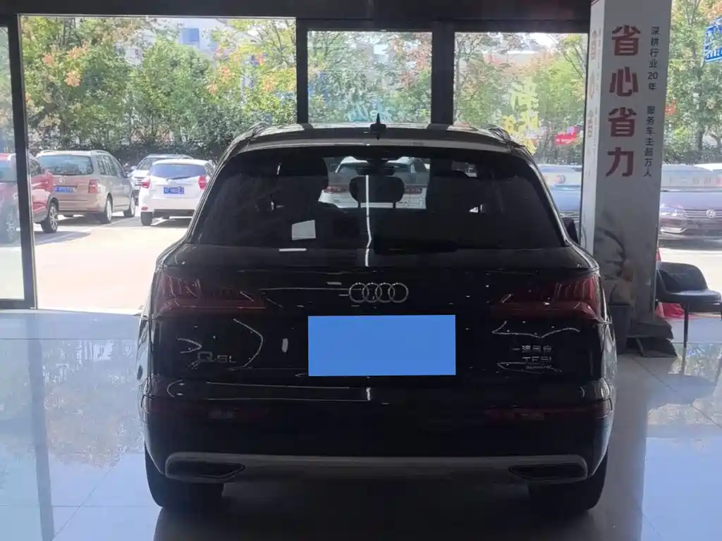 Audi Q5L — миниатюра 4