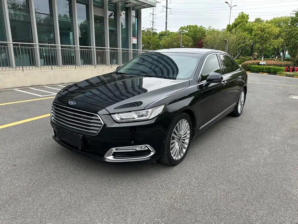 Ford Taurus 2016