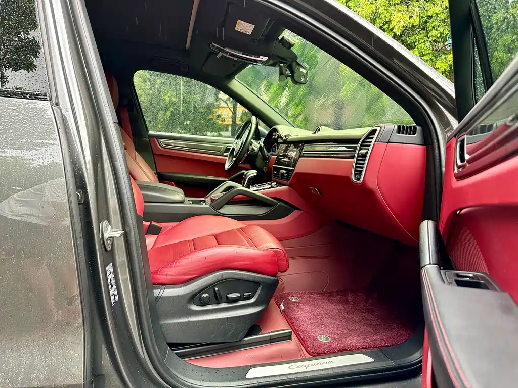 Porsche Cayenne — миниатюра 17