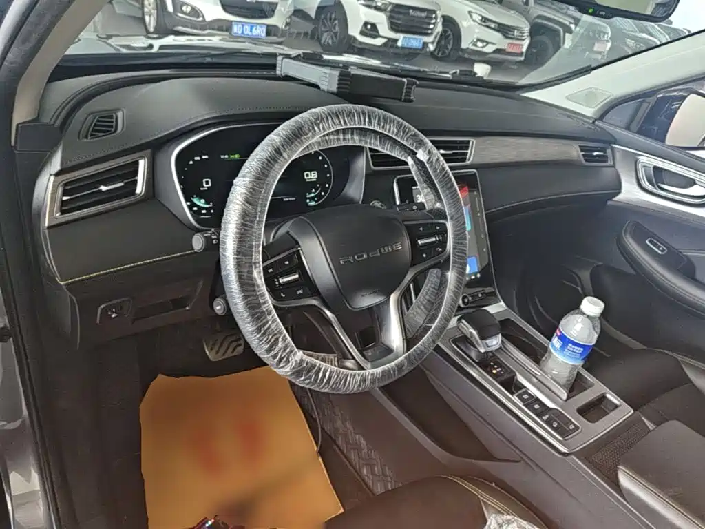 Roewe RX5 — миниатюра 10