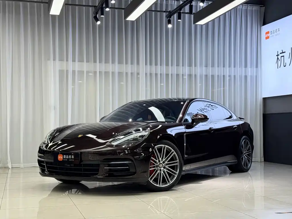 Porsche Panamera 2019