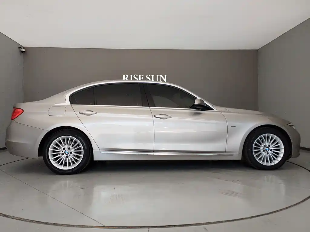 BMW 3 Series — миниатюра 4