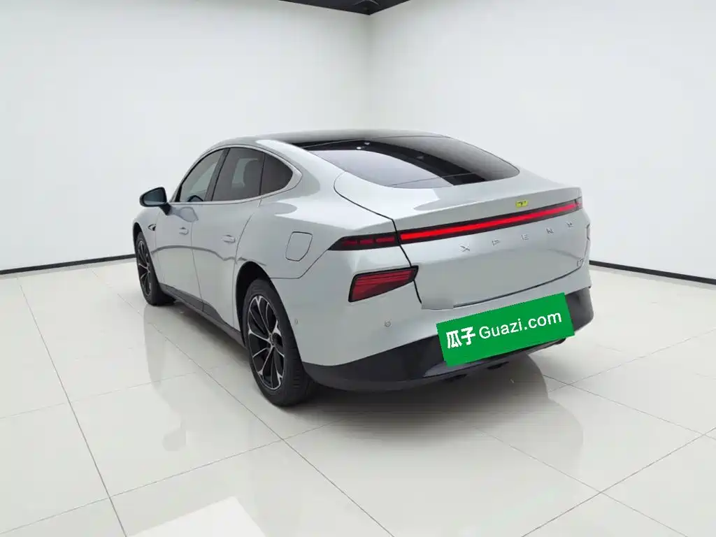 XPeng P7 — миниатюра 4