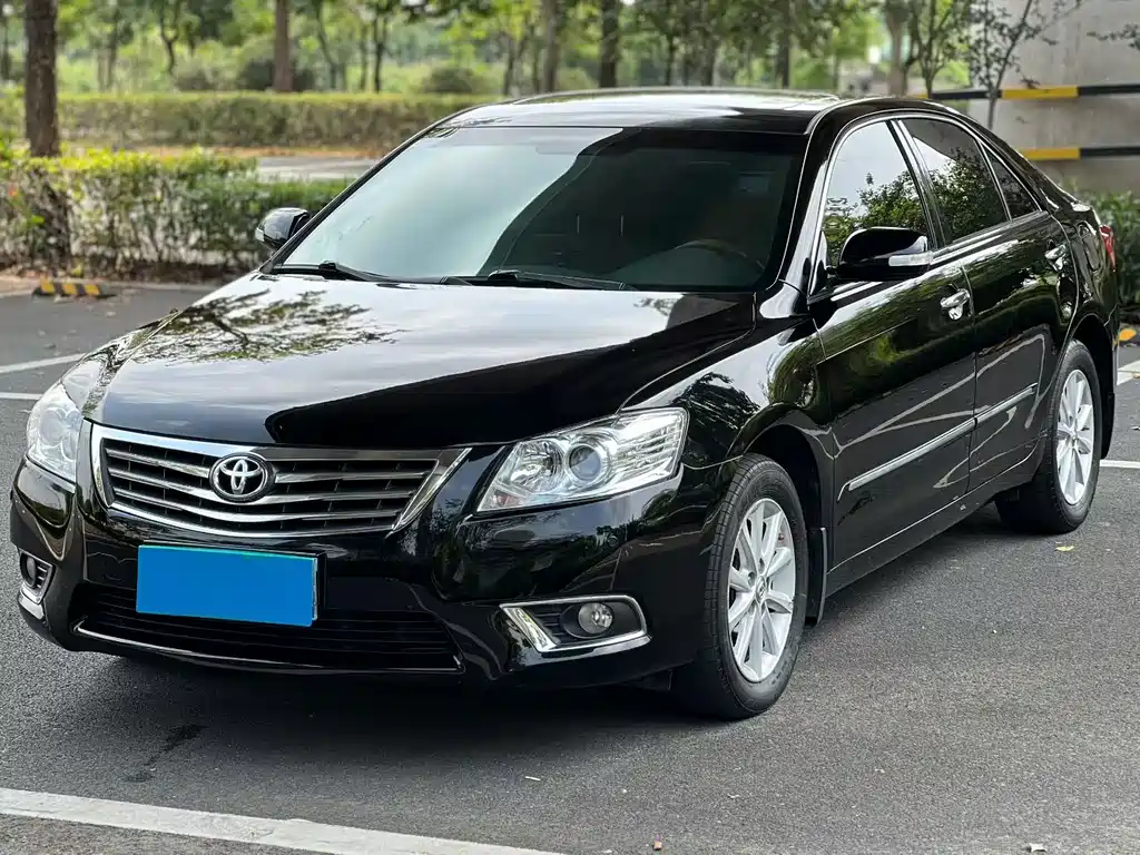 Купить Toyota Camry