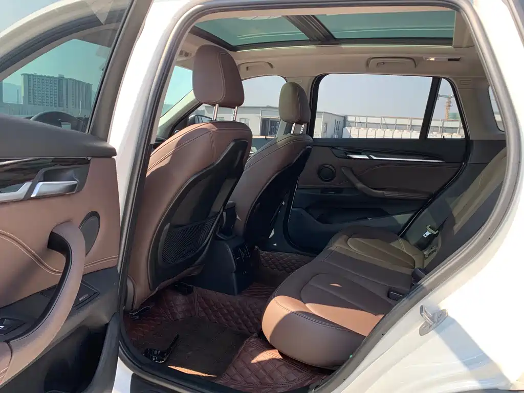 BMW X1 — миниатюра 8