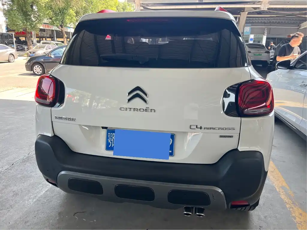 Citroen C4 Aircross — миниатюра 7