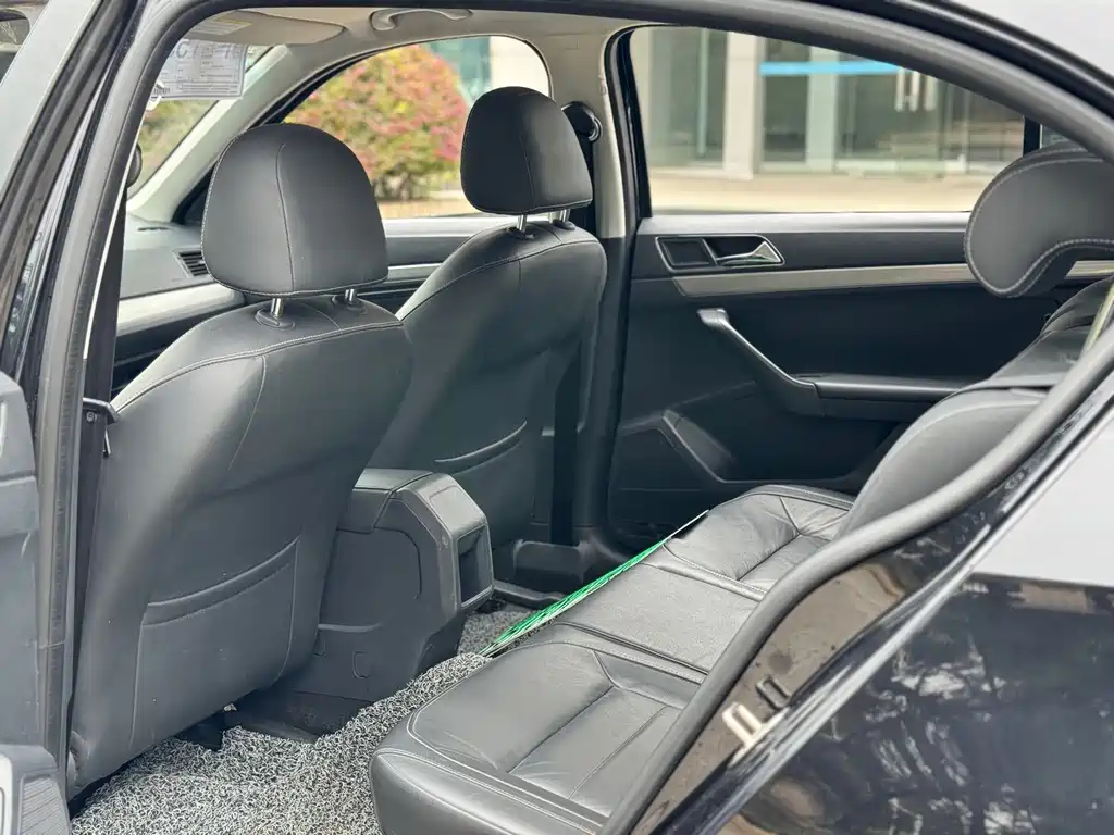 Volkswagen Lavida — миниатюра 6