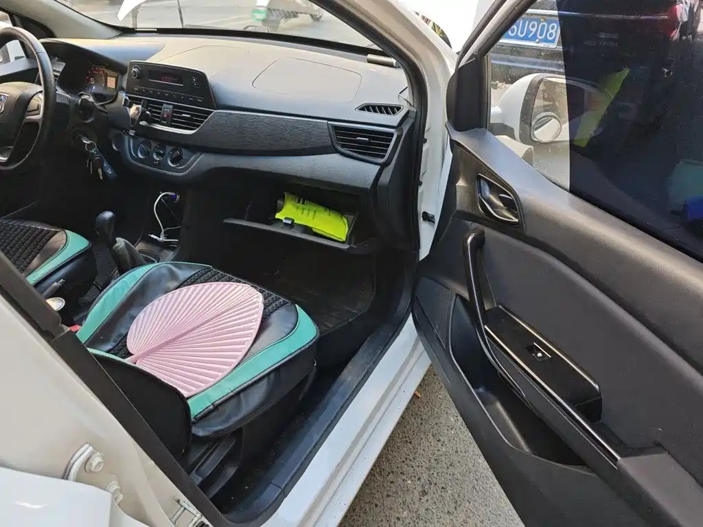 Baojun 310 — миниатюра 19