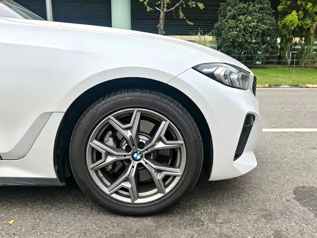 BMW i3 — миниатюра 7