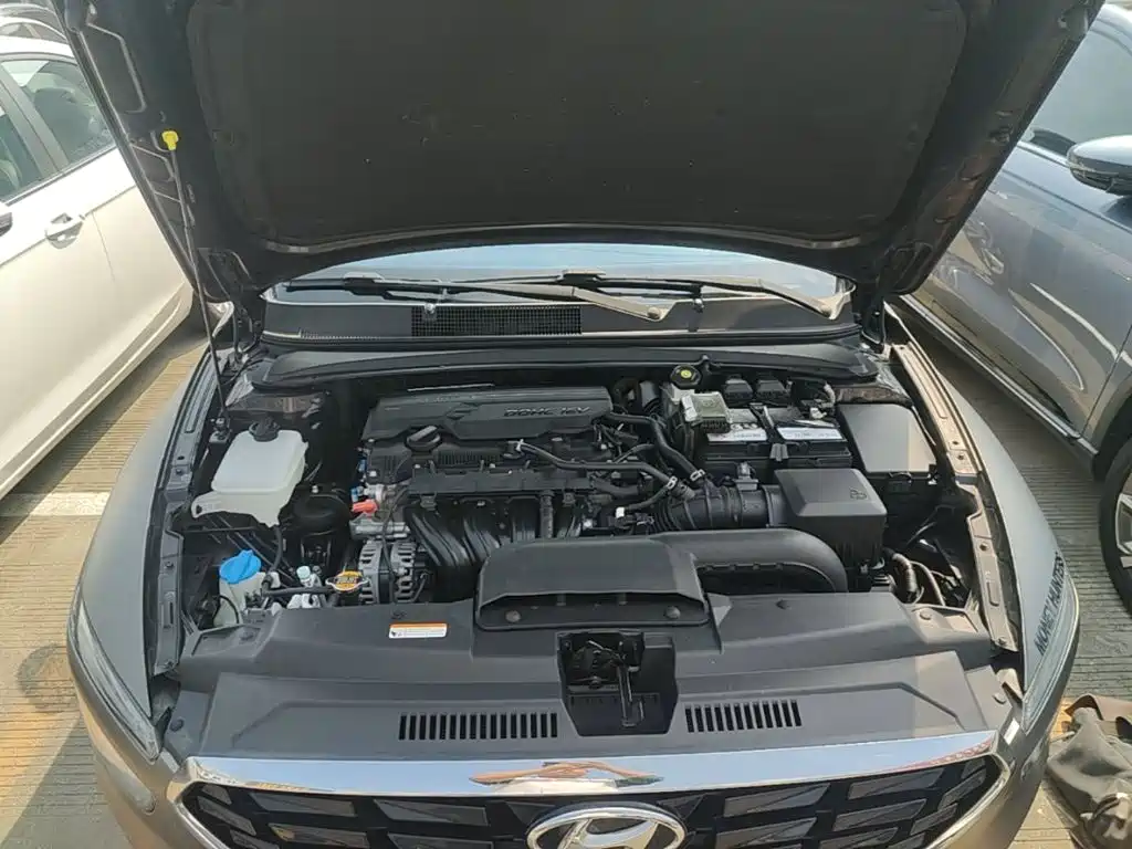Hyundai Mistra — миниатюра 20