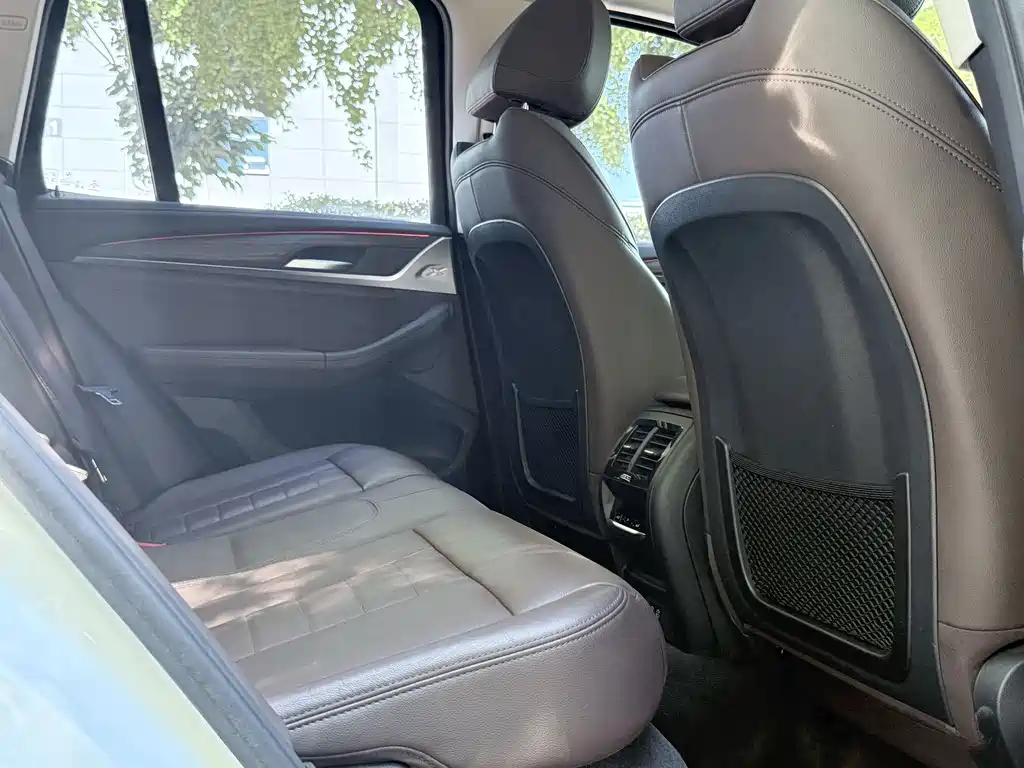 BMW X3 — миниатюра 10