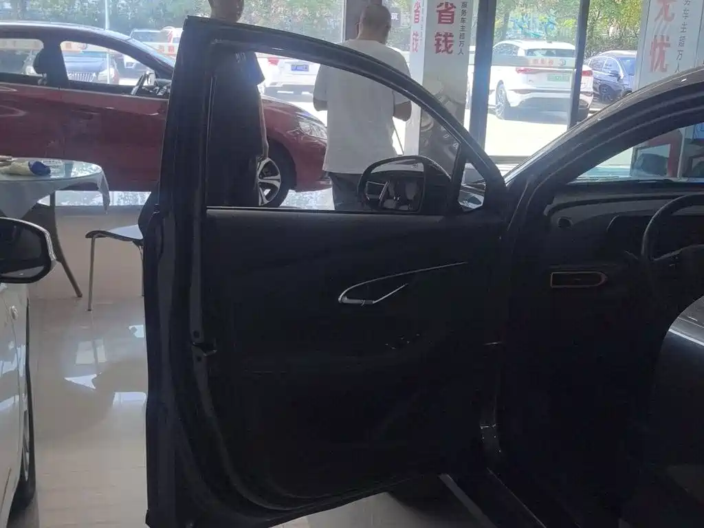 Changan UNI-T — миниатюра 8