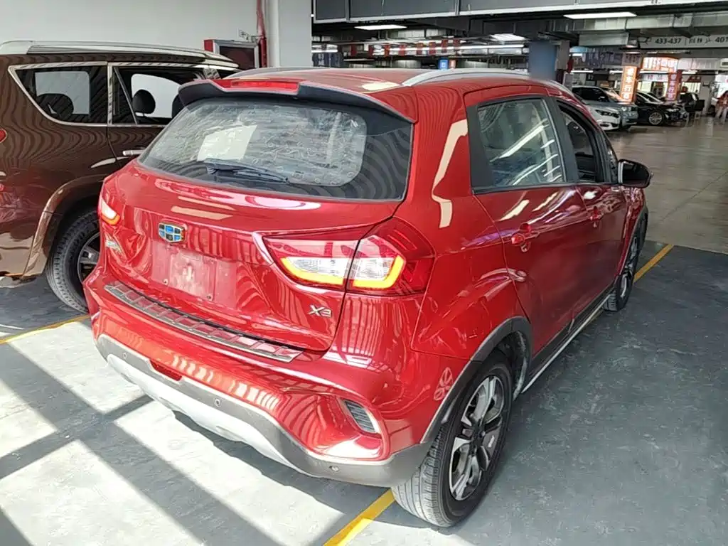 Geely Vision X3 — миниатюра 7