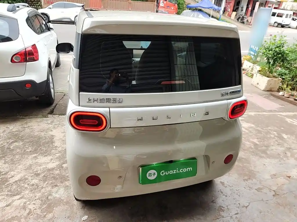 Wuling MINIEV — миниатюра 6