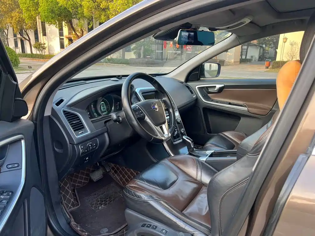 Volvo XC60 (Import) — миниатюра 6