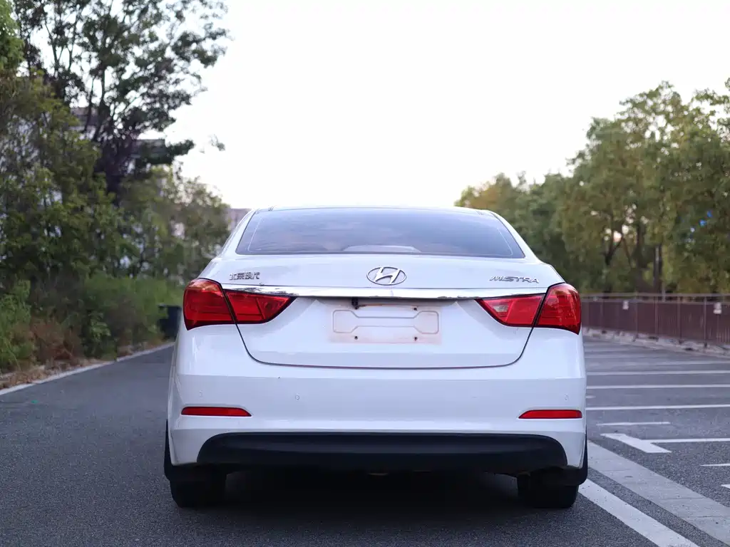 Hyundai Mistra — миниатюра 6