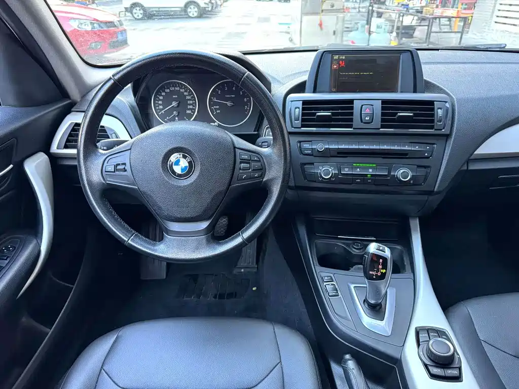 BMW 1 Series (Import) — миниатюра 8