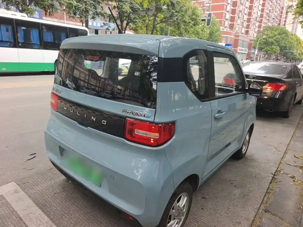 Wuling MINIEV — миниатюра 7