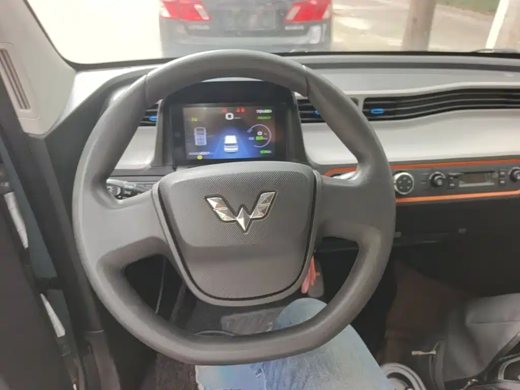 Wuling MINIEV — миниатюра 11