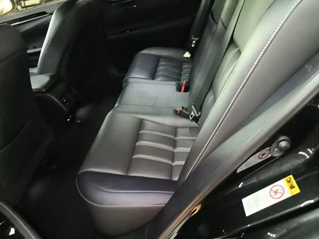 Lexus ES — миниатюра 17