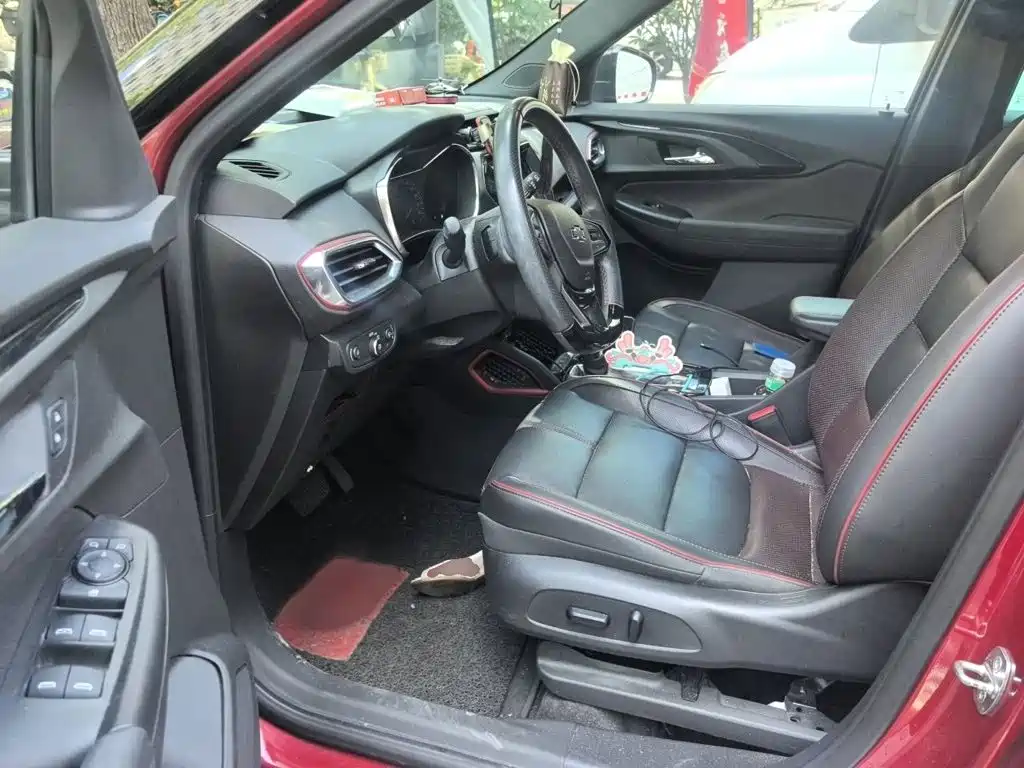 Chevrolet Tracker — миниатюра 14