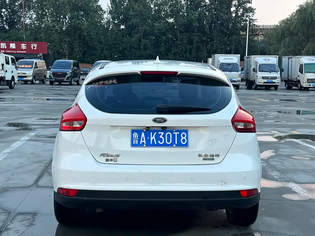 Ford Focus — миниатюра 4