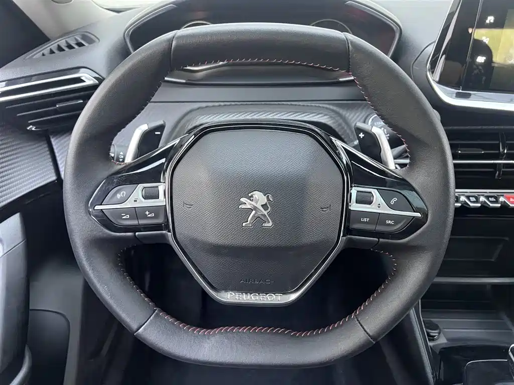 Peugeot 2008 2022 230THP THE ONE
