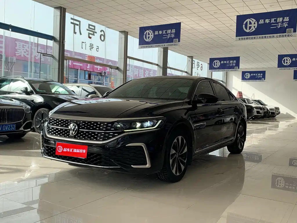 Volkswagen Passat 2023