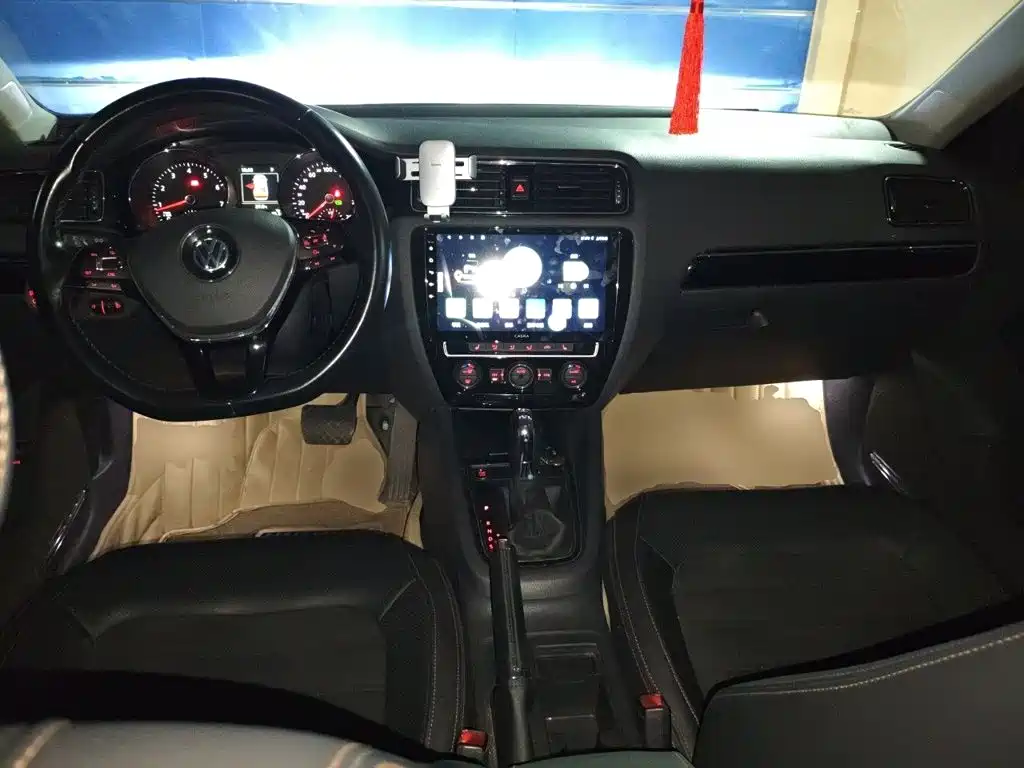 Volkswagen Sagitar — миниатюра 10