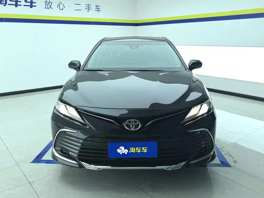 Toyota Camry — миниатюра 2
