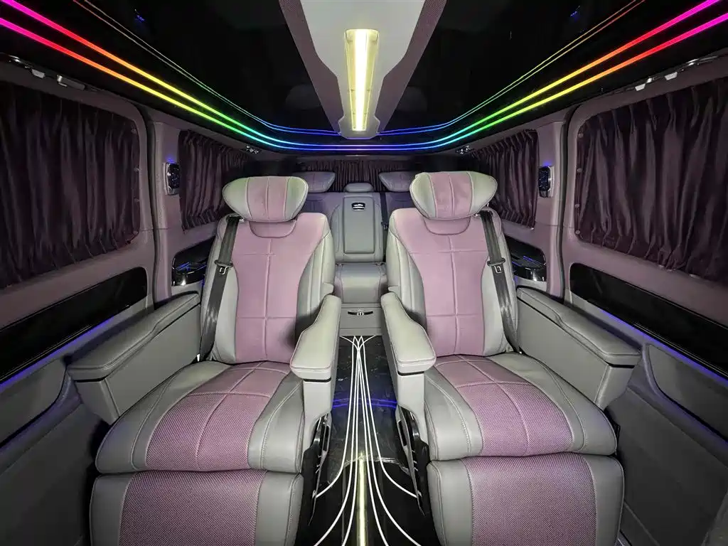 Mercedes-Benz Vito 2024 2.0T 7 мест