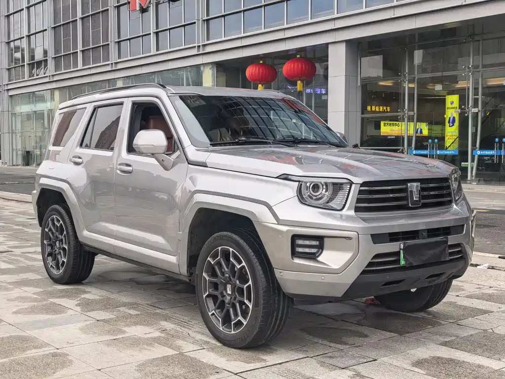 TANK TANK 700 NEW ENERGY