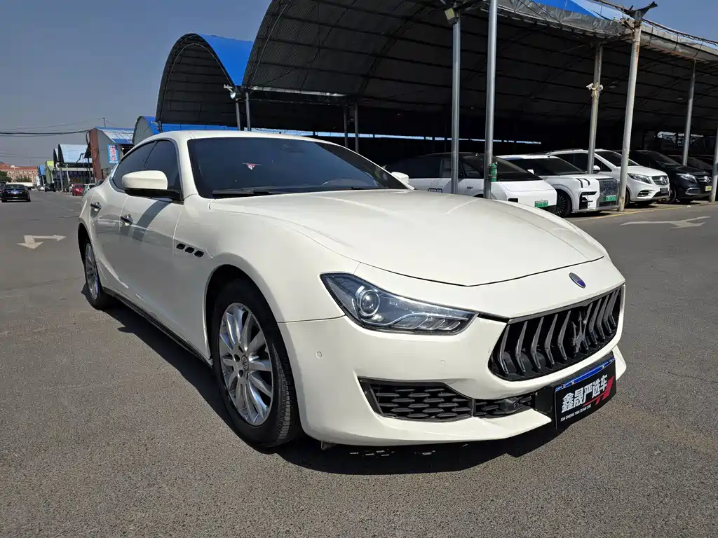 Maserati Ghibli — миниатюра 3
