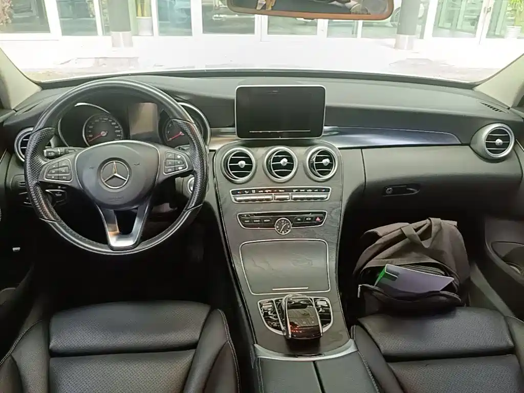 Mercedes-Benz C-Class (Import) — миниатюра 10