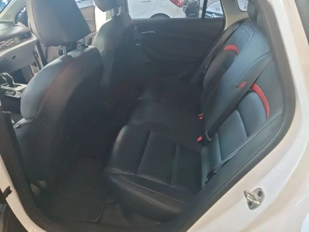 MG MG5 — миниатюра 17