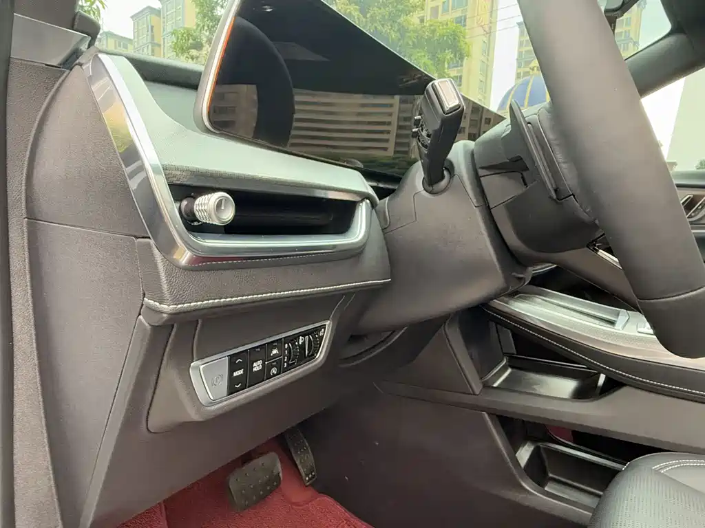 Cadillac XT5 — миниатюра 17