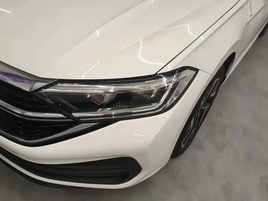 Volkswagen Sagitar — миниатюра 24