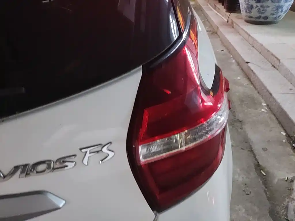 Toyota Vios FS — миниатюра 8