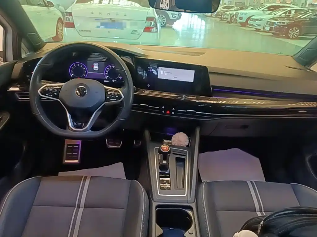Volkswagen Golf — миниатюра 10