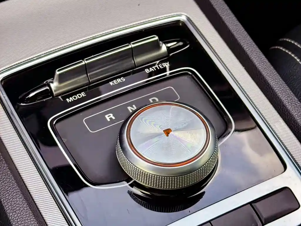 Roewe i6 New Energy — миниатюра 12