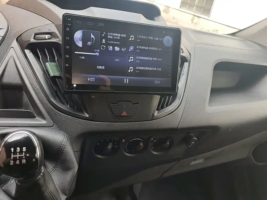 Ford Transit — миниатюра 13