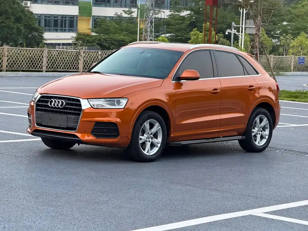 Купить Audi Q3