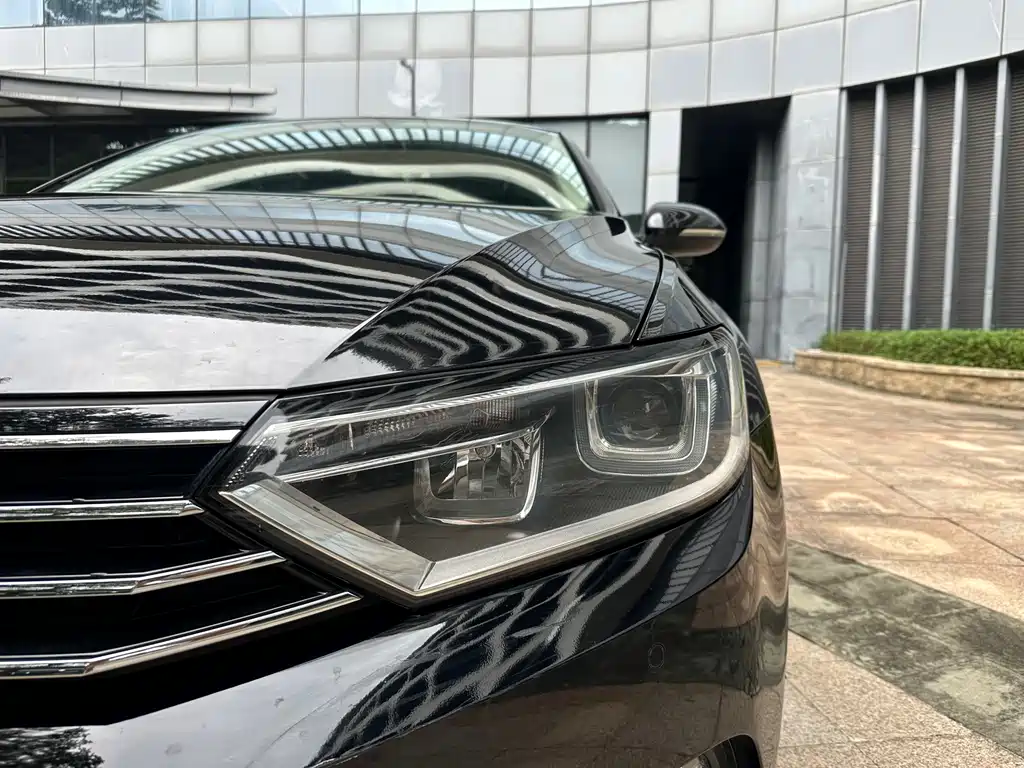 Volkswagen Magotan — миниатюра 4