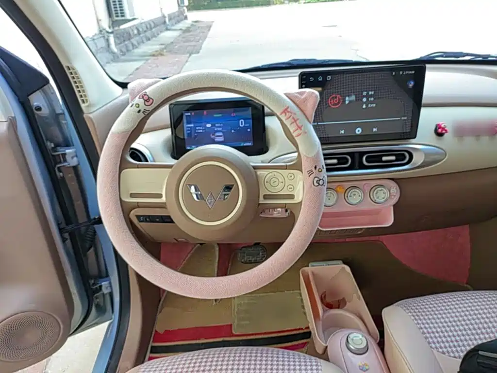 Wuling MINIEV — миниатюра 11