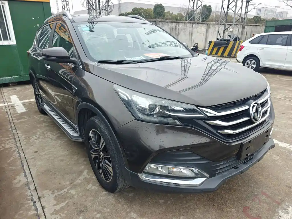 DONGFENG AX7