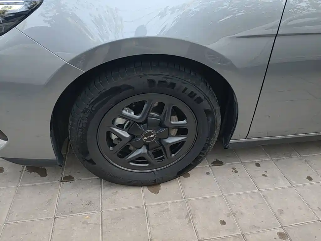 BYD Seal 05 DM-i — миниатюра 23