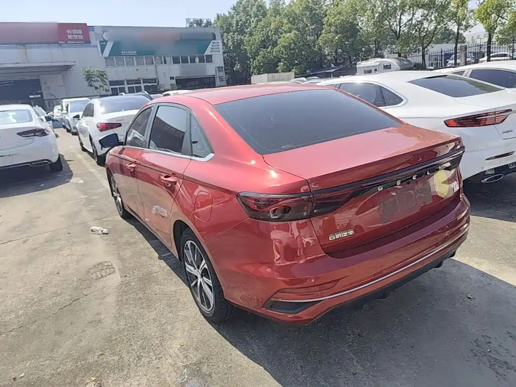 Geely Emgrand — миниатюра 5